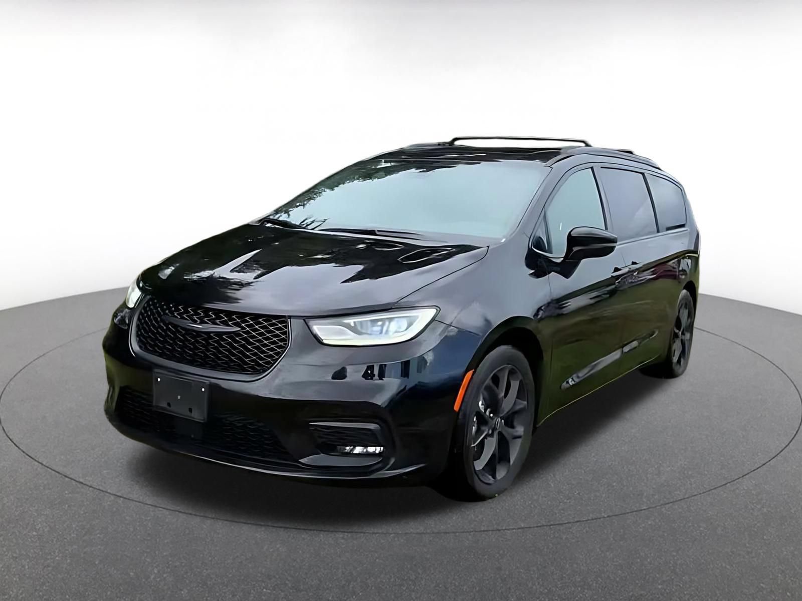 Thumbnail: 2025 Chrysler Pacifica - 6