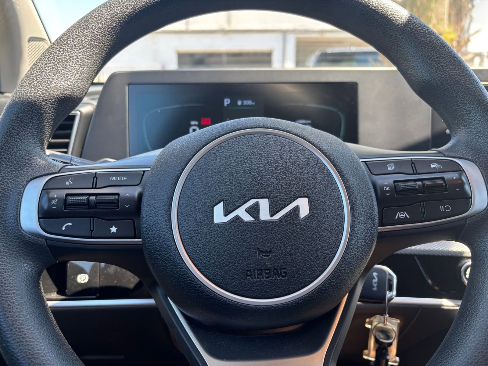 Thumbnail: 2025 Kia Sportage - 28