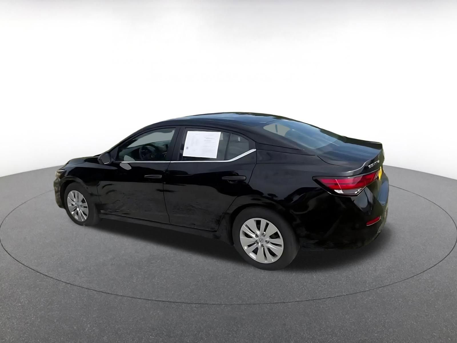 Thumbnail: 2025 Nissan Sentra - 10