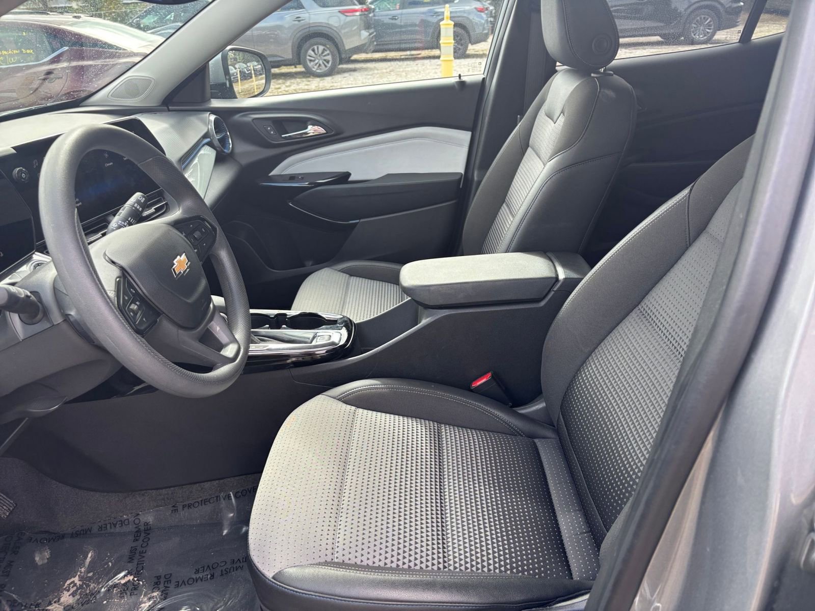 Thumbnail: 2025 Chevrolet Trax - 27