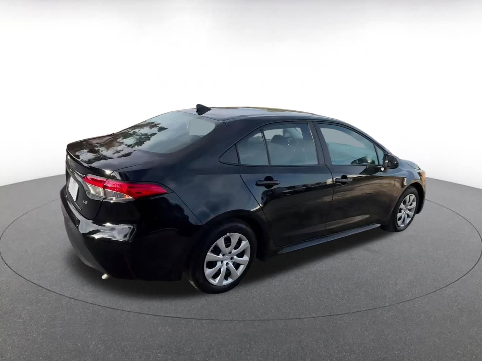 Thumbnail: 2025 Toyota Corolla - 15