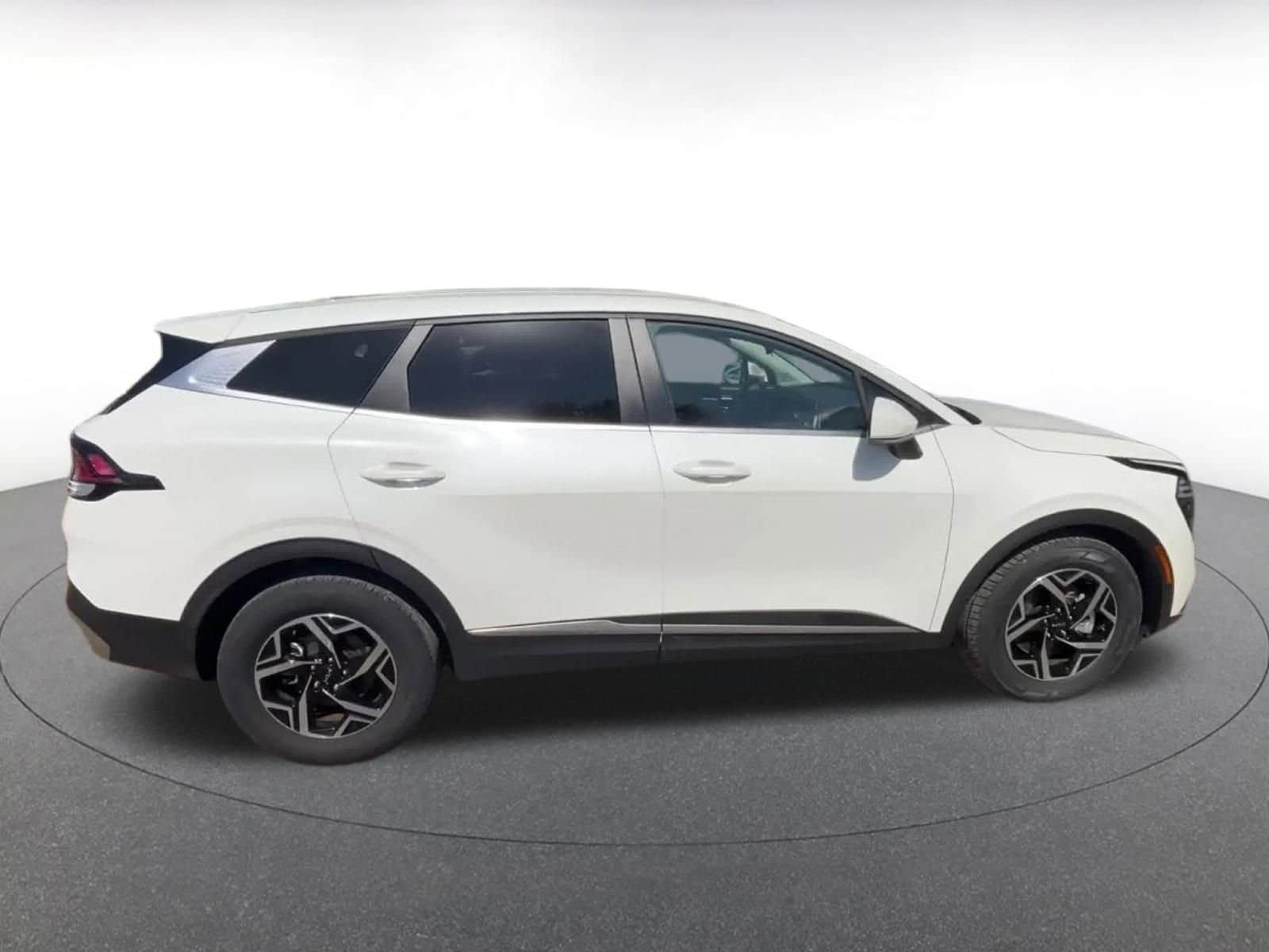 Thumbnail: 2025 Kia Sportage - 16