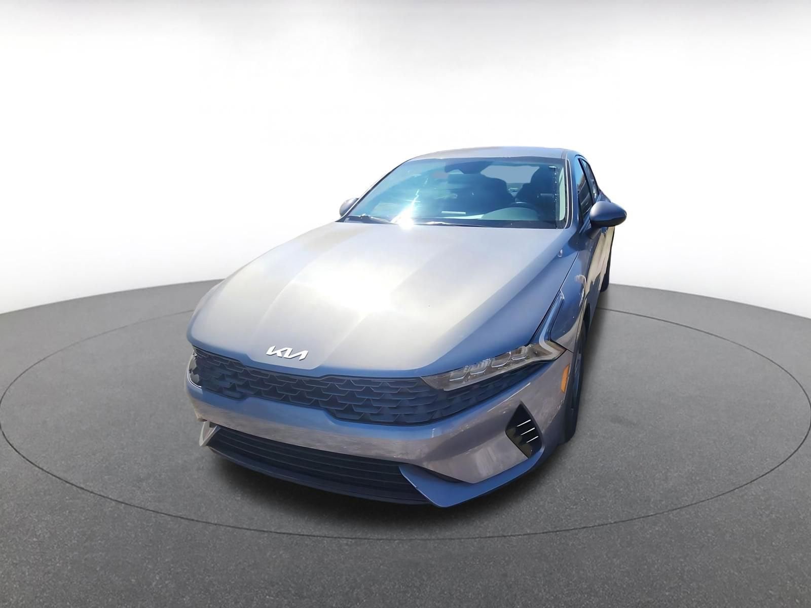 Thumbnail: 2023 Kia K5 - 3