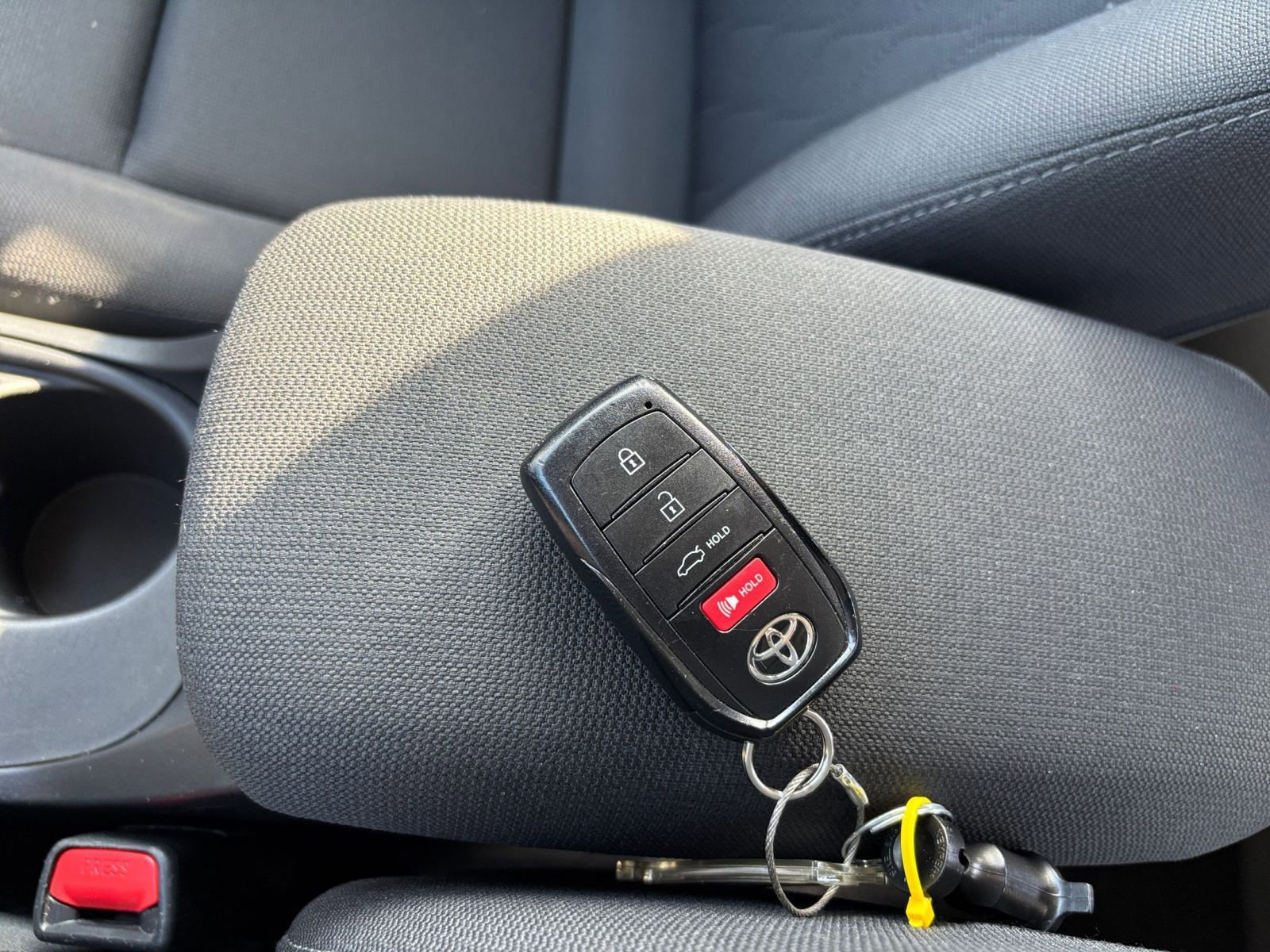 Thumbnail: 2025 Toyota Corolla - 23