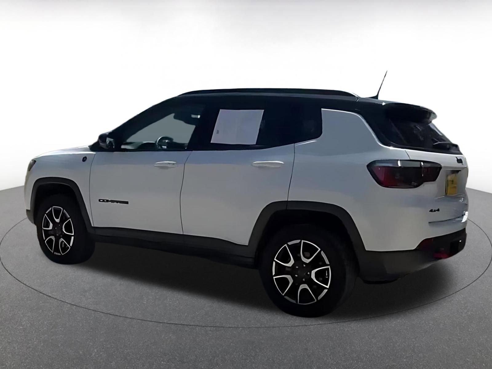 Thumbnail: 2025 Jeep Compass - 11