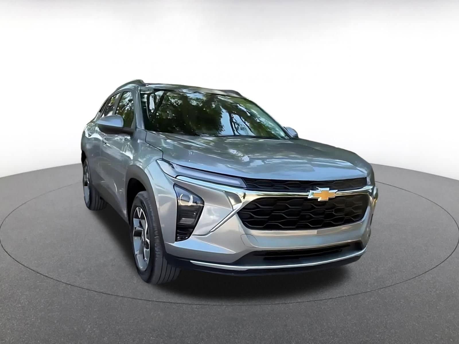 Thumbnail: 2025 Chevrolet Trax - 2