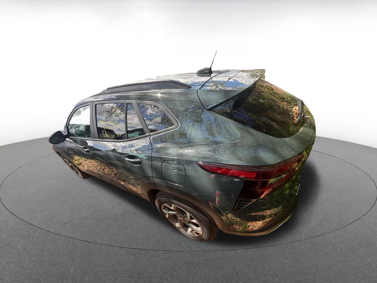 Thumbnail: 2025 Chevrolet Trax - 5