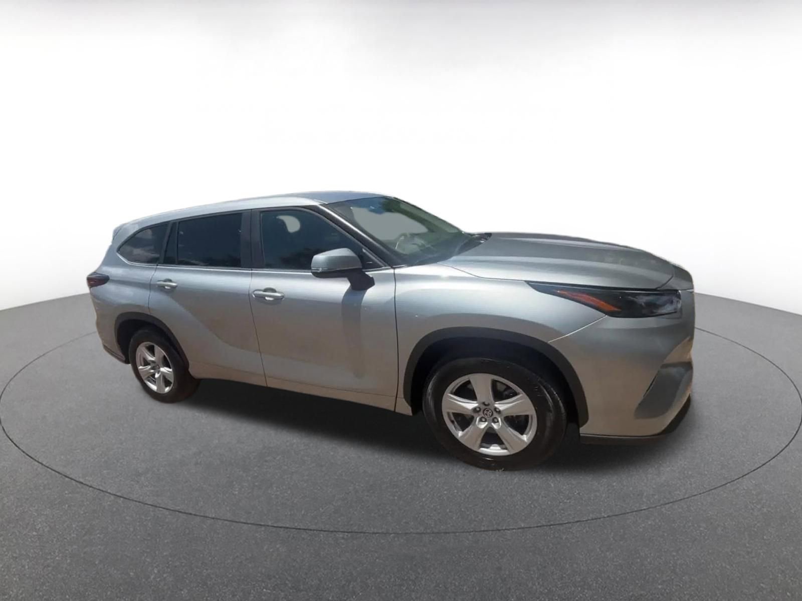 Thumbnail: 2025 Toyota Highlander - 2