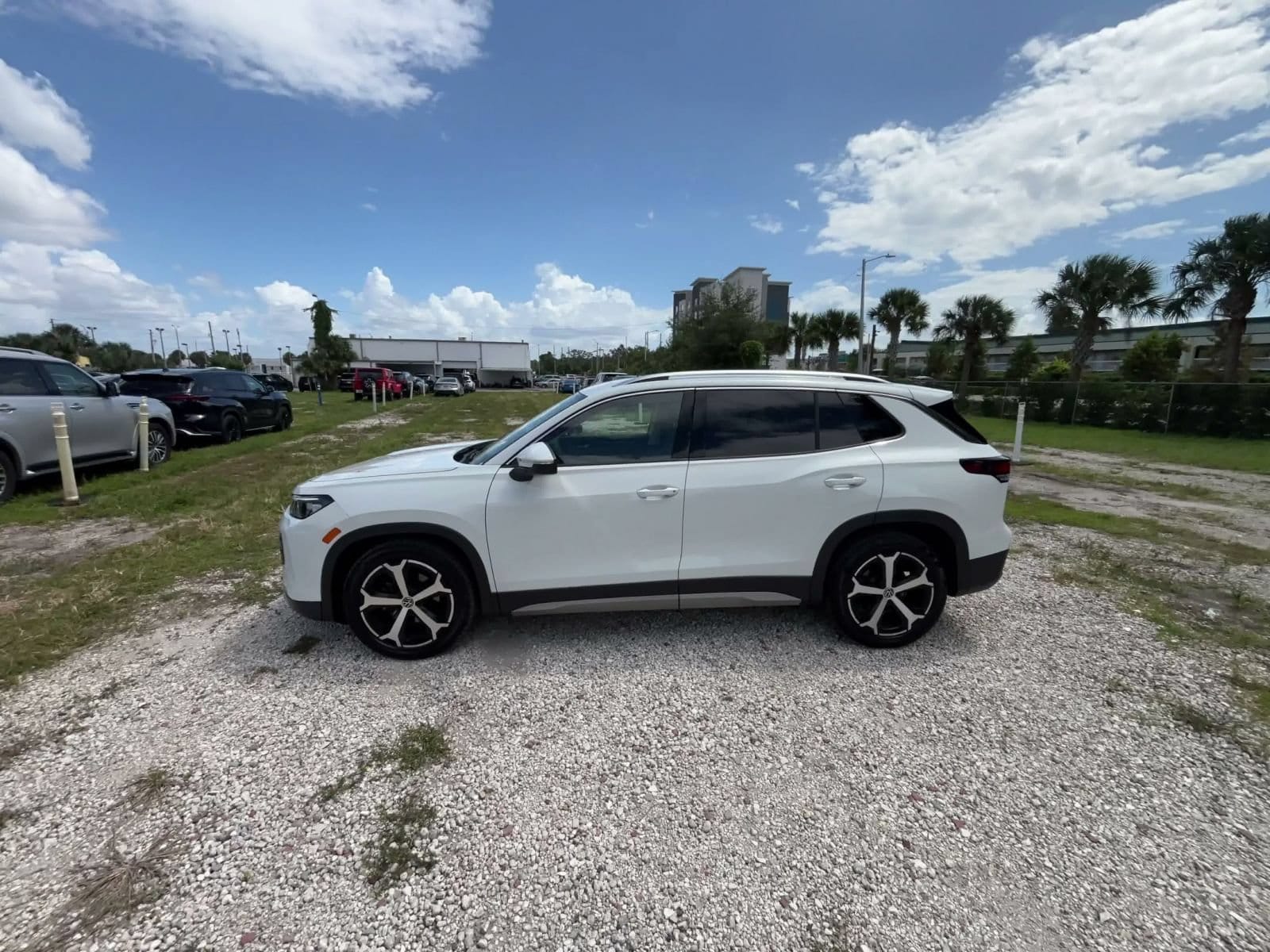 Thumbnail: 2026 Volkswagen Tiguan - 8