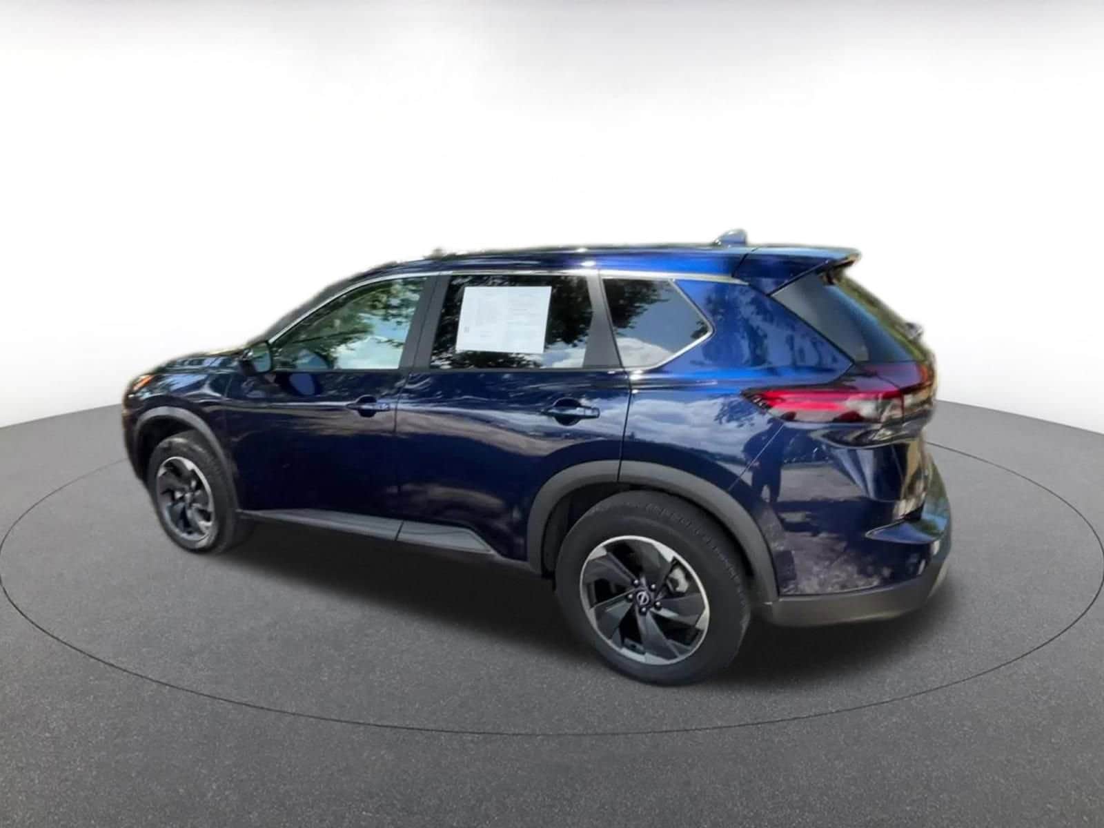 Thumbnail: 2025 Nissan Rogue - 10