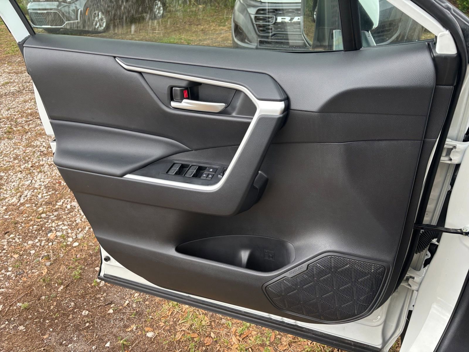 Thumbnail: 2025 Toyota RAV4 - 20