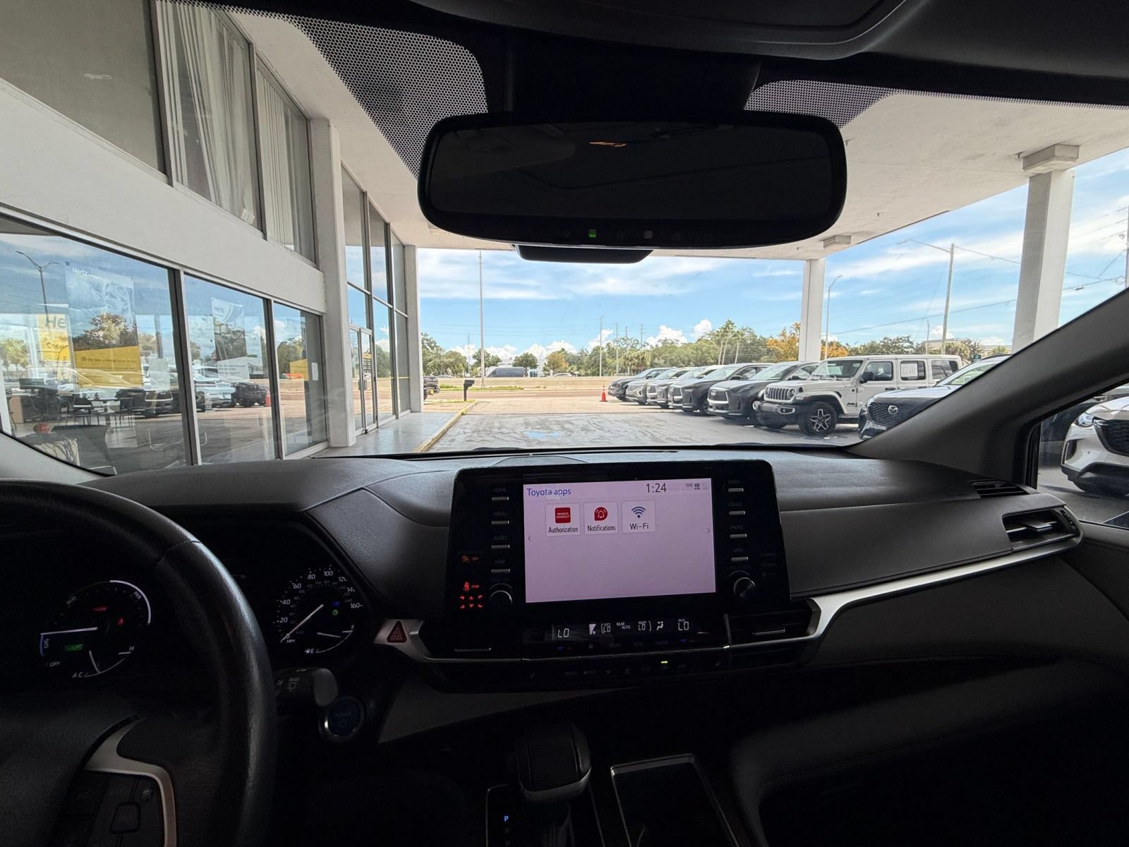 Thumbnail: 2024 Toyota Sienna - 35