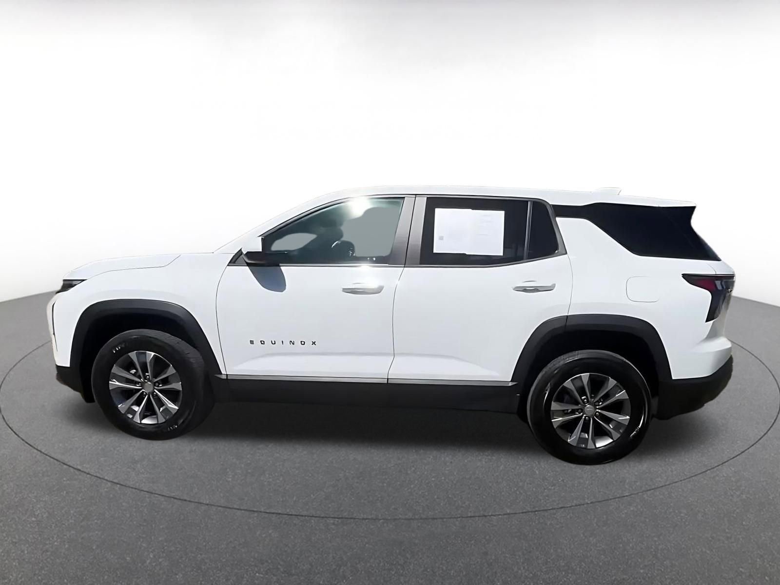 Thumbnail: 2025 Chevrolet Equinox - 10