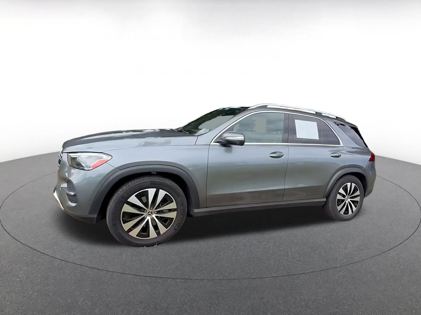 Thumbnail: 2026 Mercedes-Benz GLE - 6