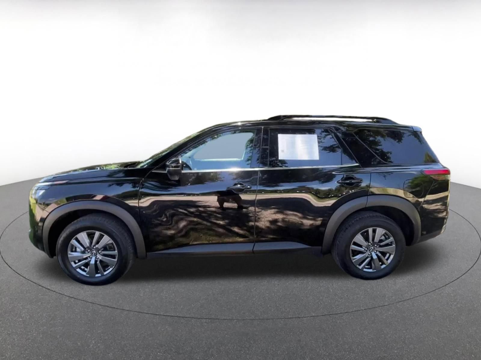Thumbnail: 2025 Nissan Pathfinder - 10