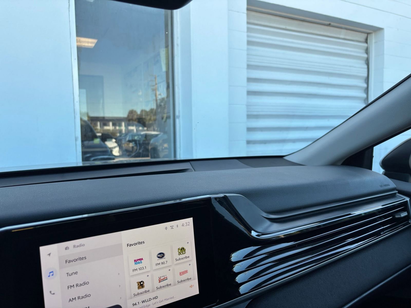 Thumbnail: 2025 Toyota Camry - 35