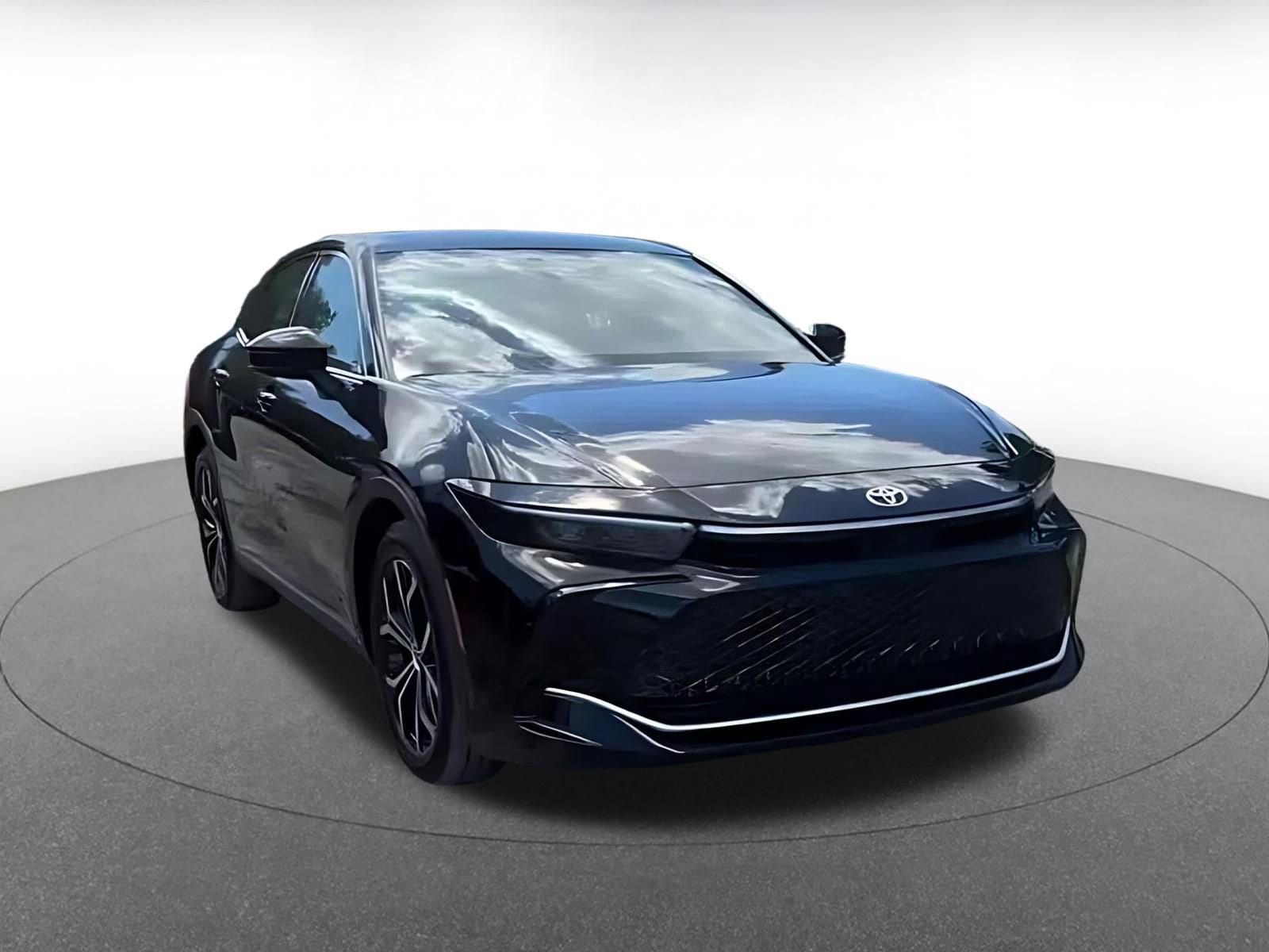 Thumbnail: 2025 Toyota Crown - 2