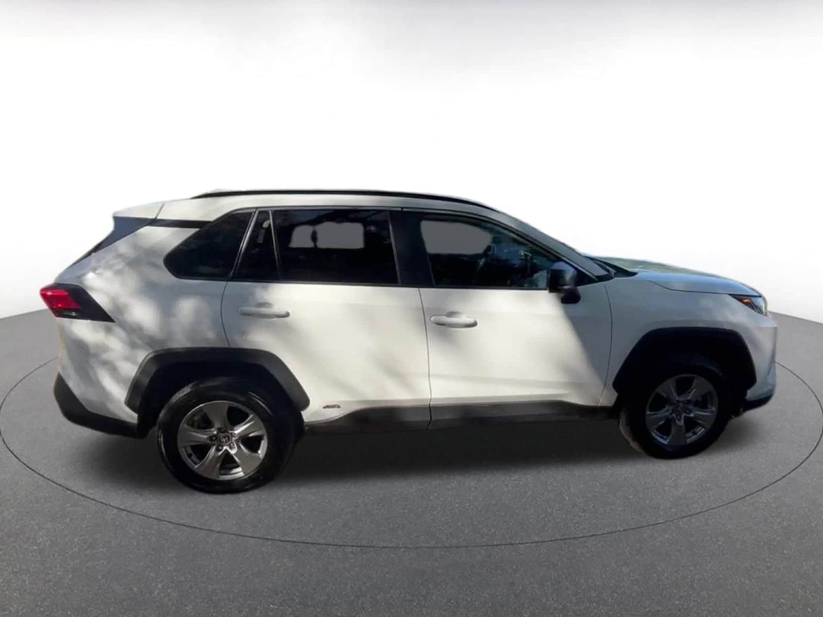Thumbnail: 2025 Toyota RAV4 - 16