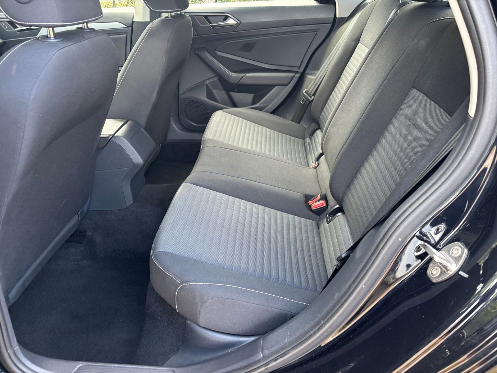 Thumbnail: 2025 Volkswagen Jetta - 24