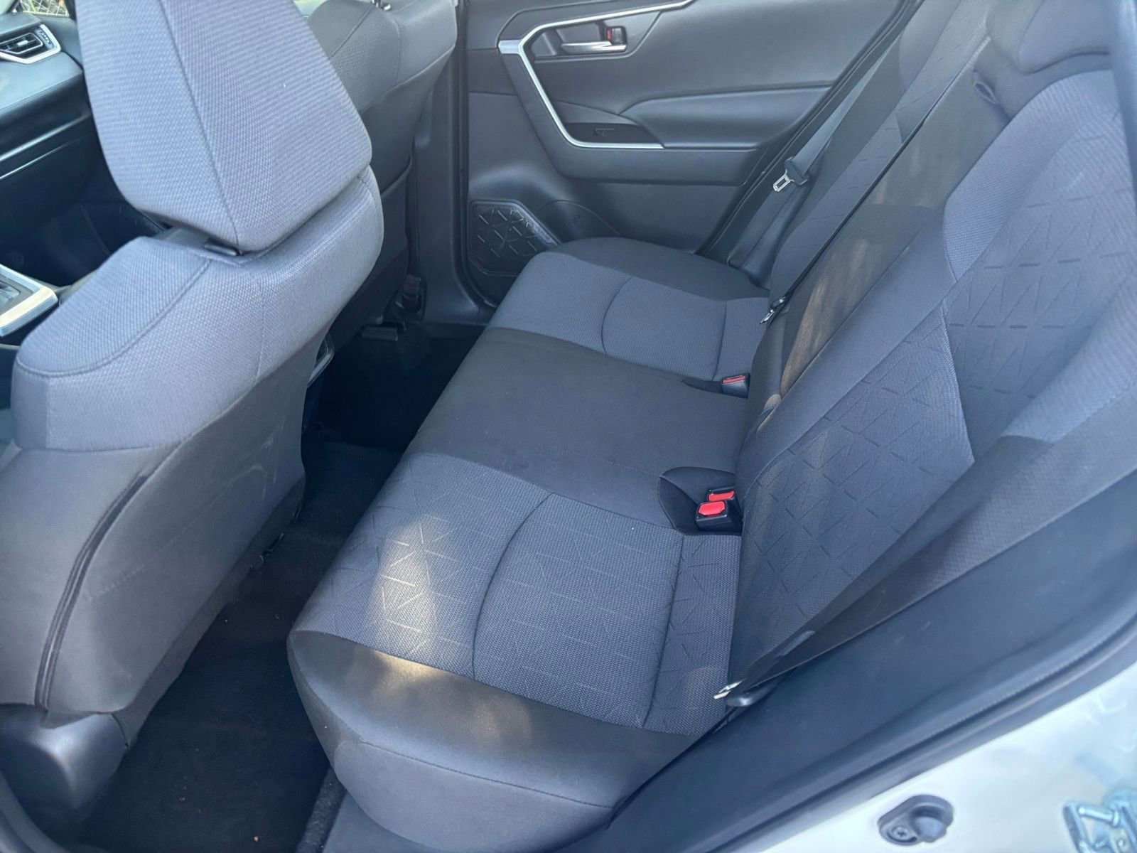 Thumbnail: 2025 Toyota RAV4 - 25