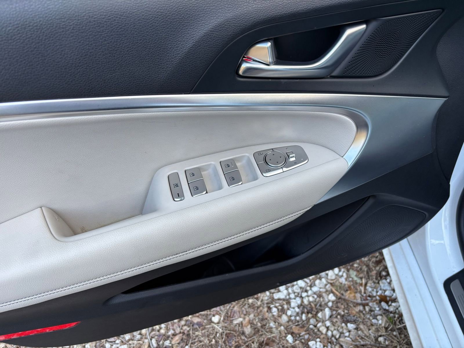 Thumbnail: 2025 Genesis G70 - 21