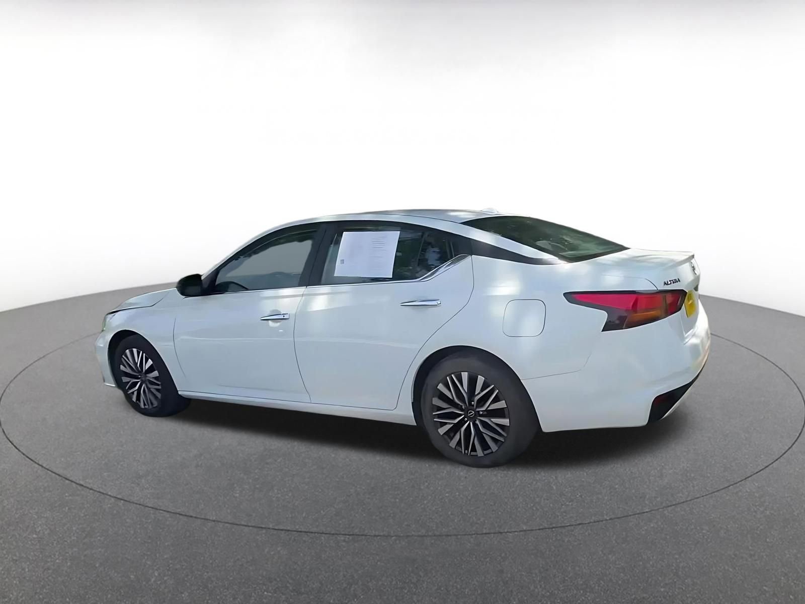 Thumbnail: 2025 Nissan Altima - 10