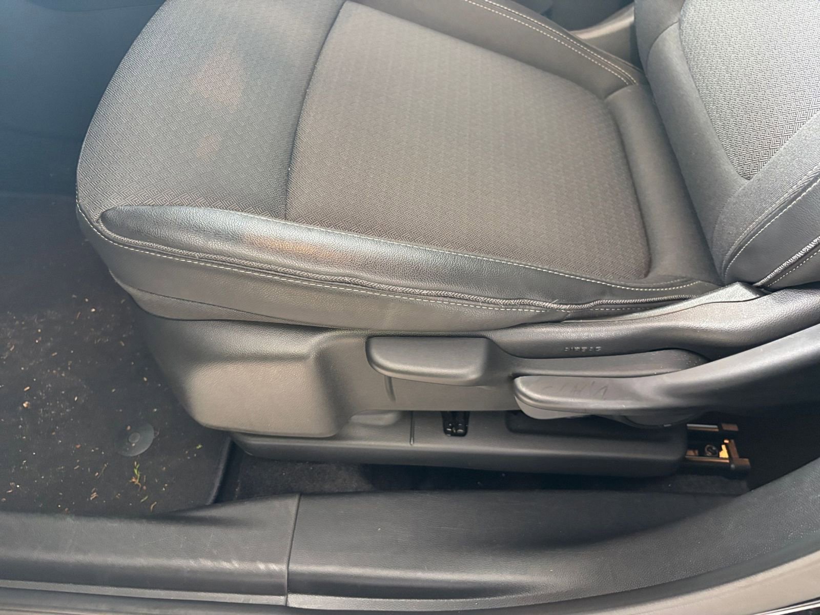 Thumbnail: 2025 Buick Encore GX - 22