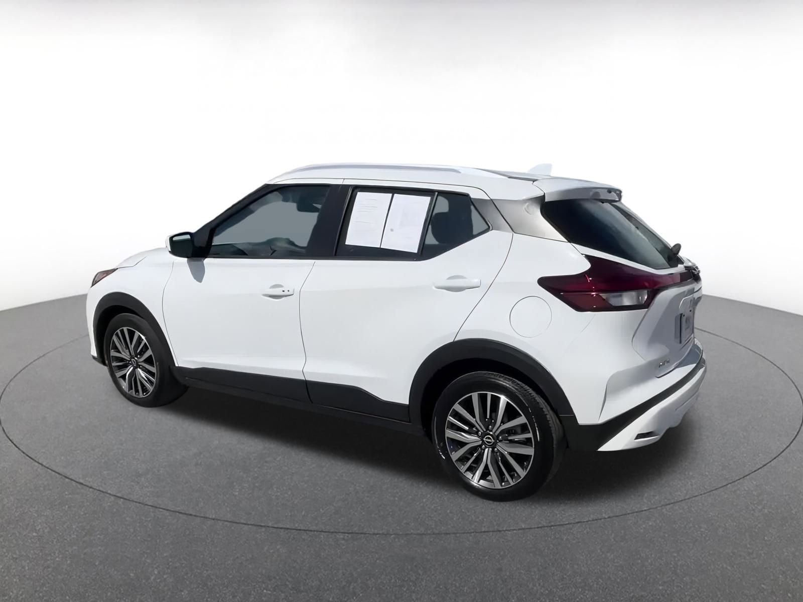 Thumbnail: 2024 Nissan Kicks - 10