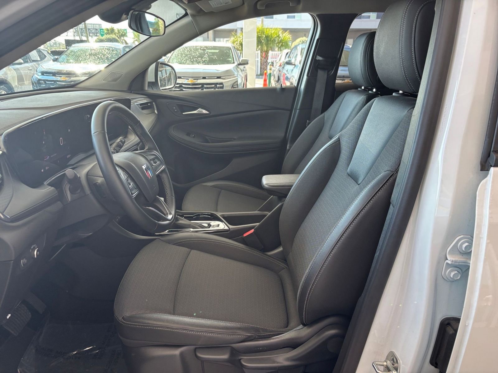 Thumbnail: 2025 Buick Encore GX - 28