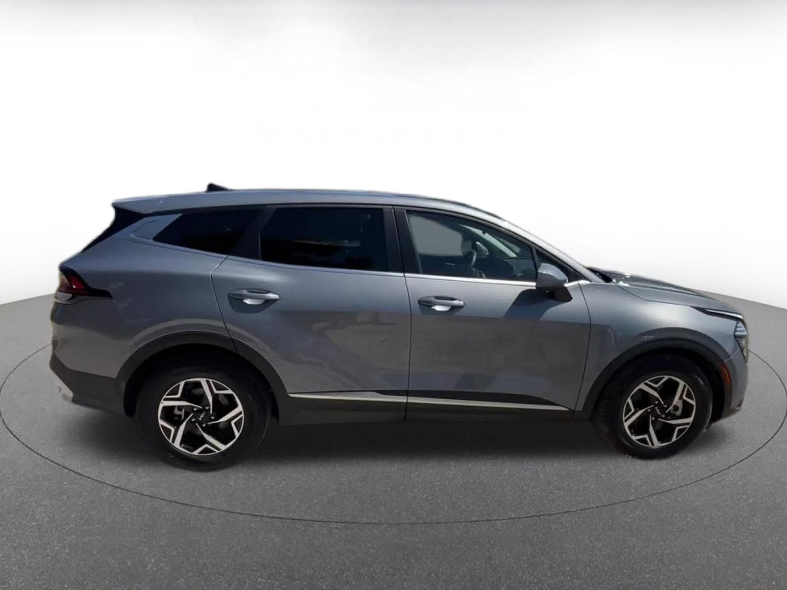 Thumbnail: 2025 Kia Sportage - 16
