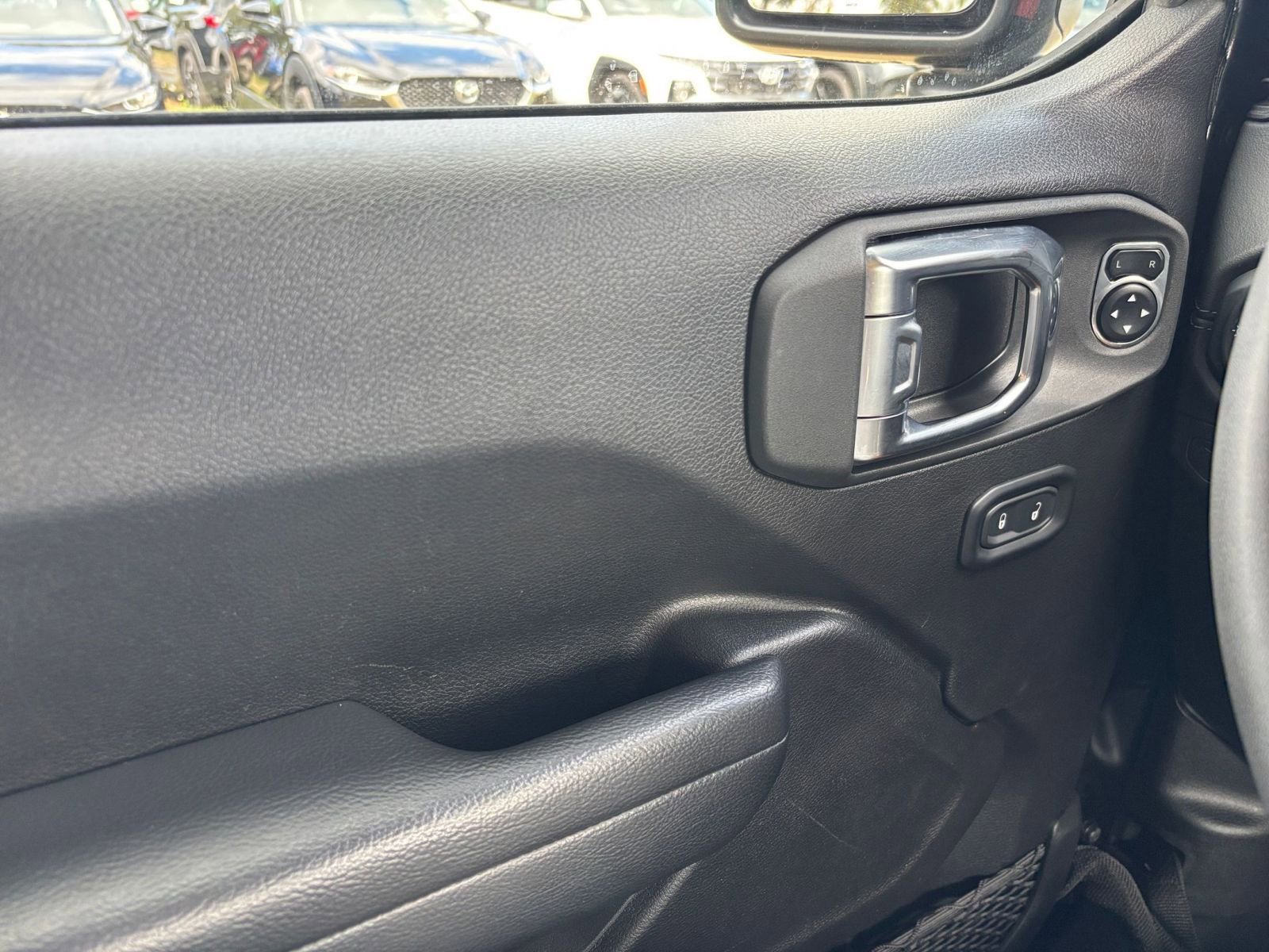 Thumbnail: 2025 Jeep Wrangler - 20