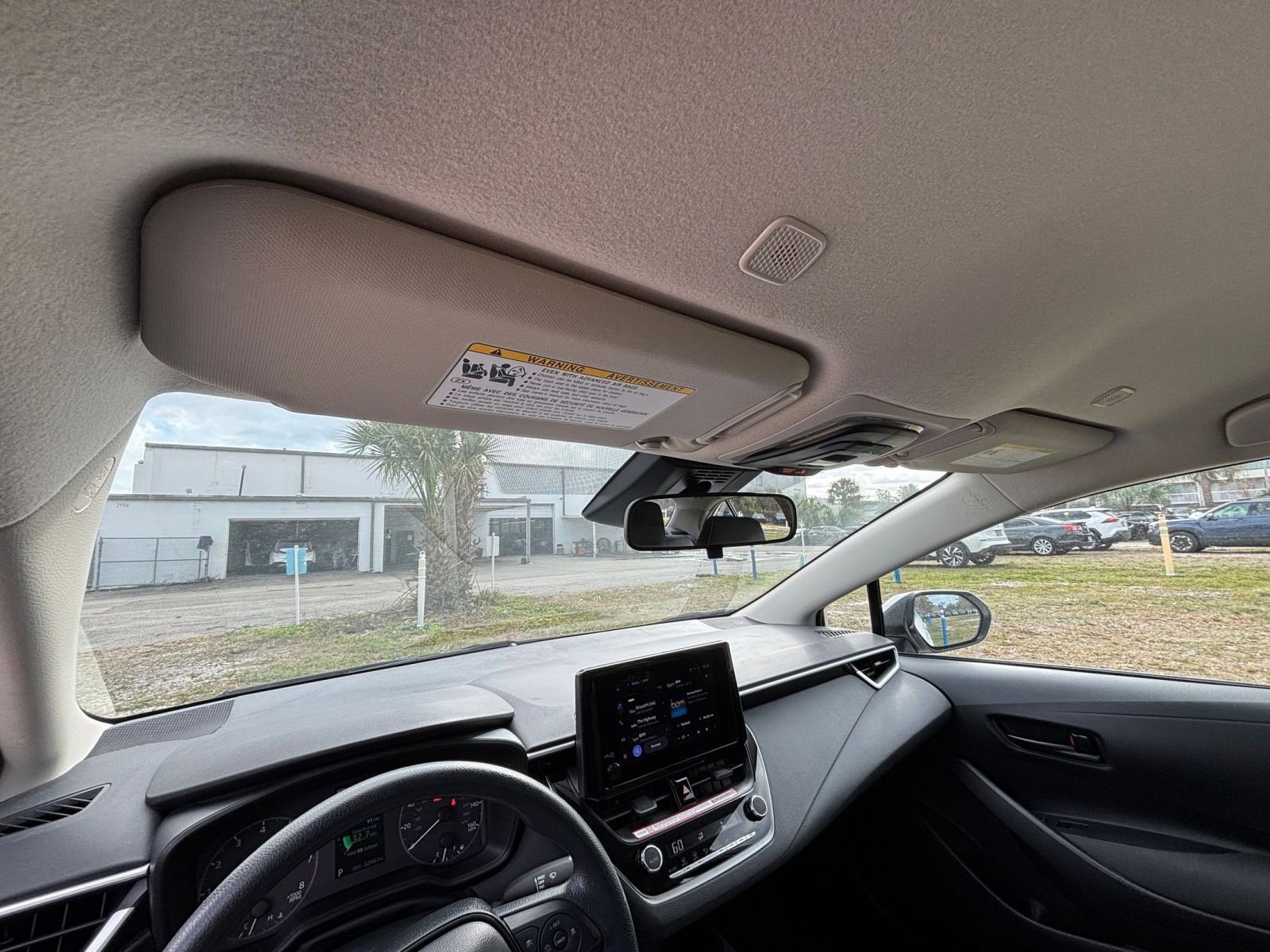 Thumbnail: 2025 Toyota Corolla - 33