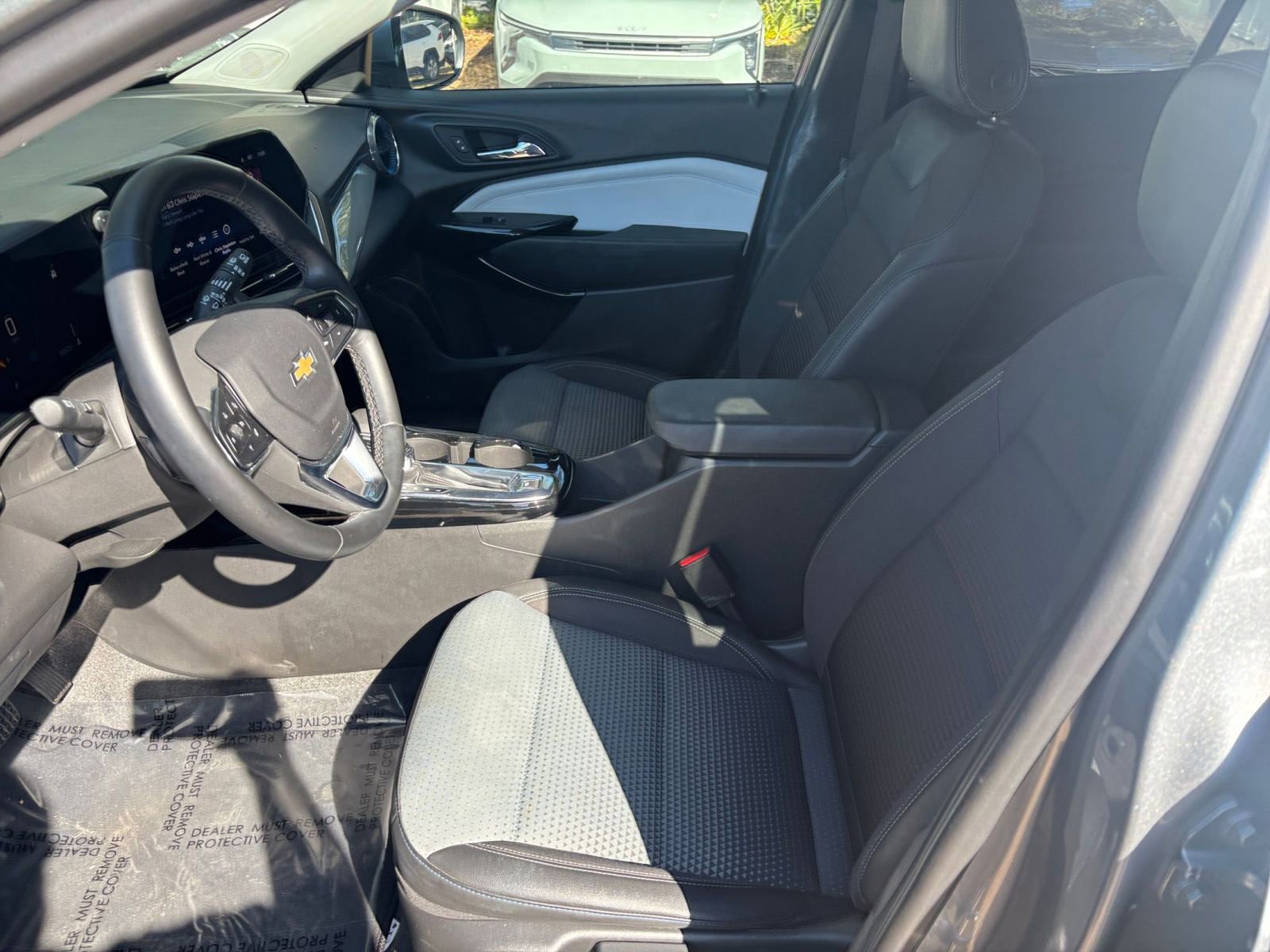 Thumbnail: 2025 Chevrolet Trax - 28