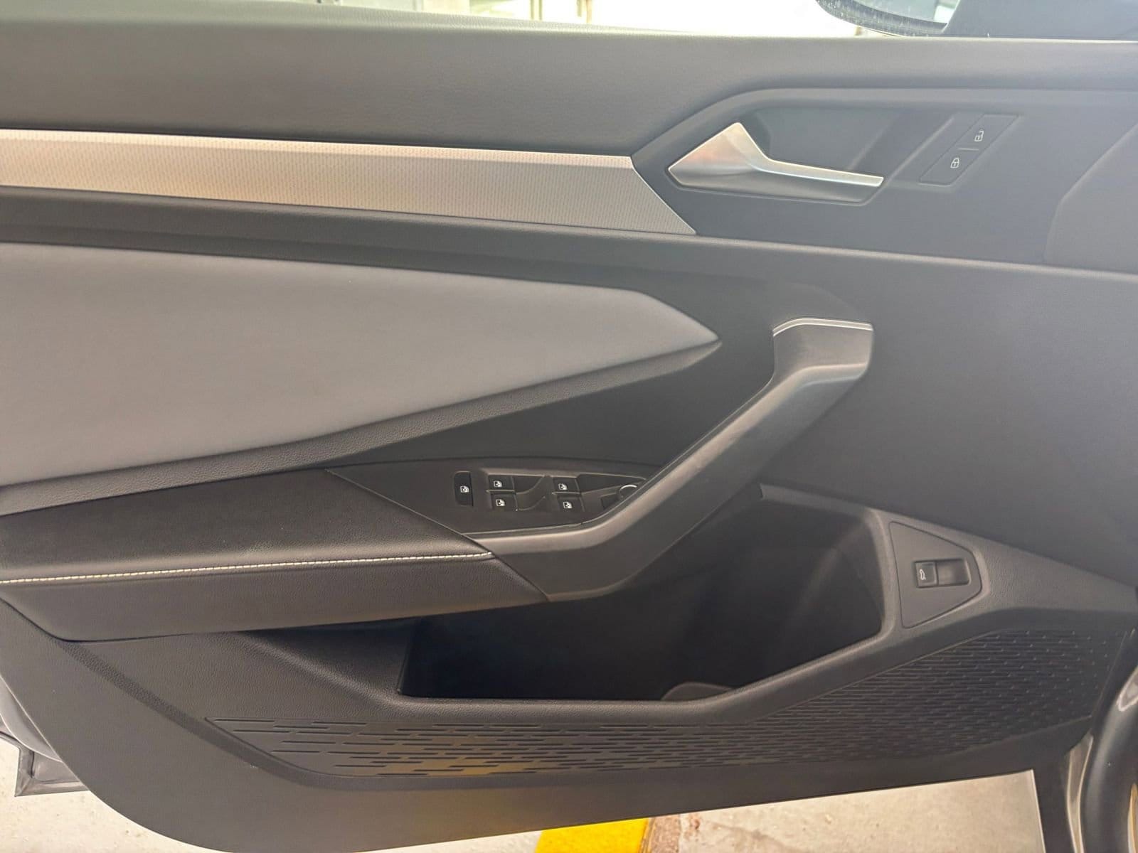 Thumbnail: 2025 Volkswagen Jetta - 20