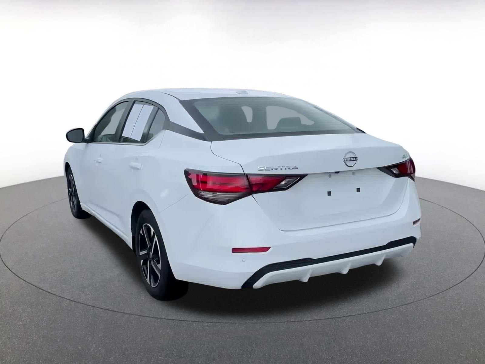 Thumbnail: 2024 Nissan Sentra - 11