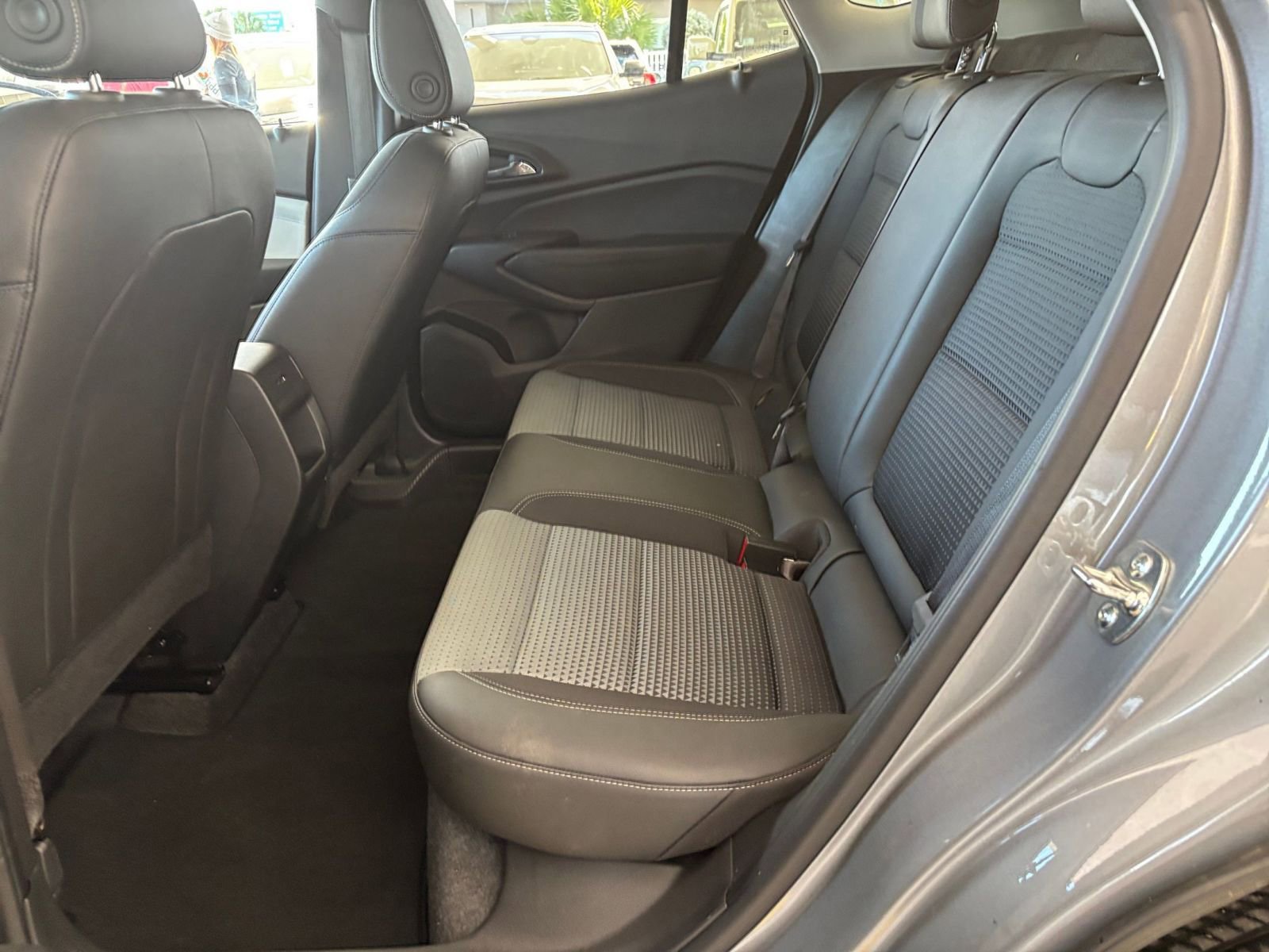 Thumbnail: 2025 Chevrolet Trax - 27