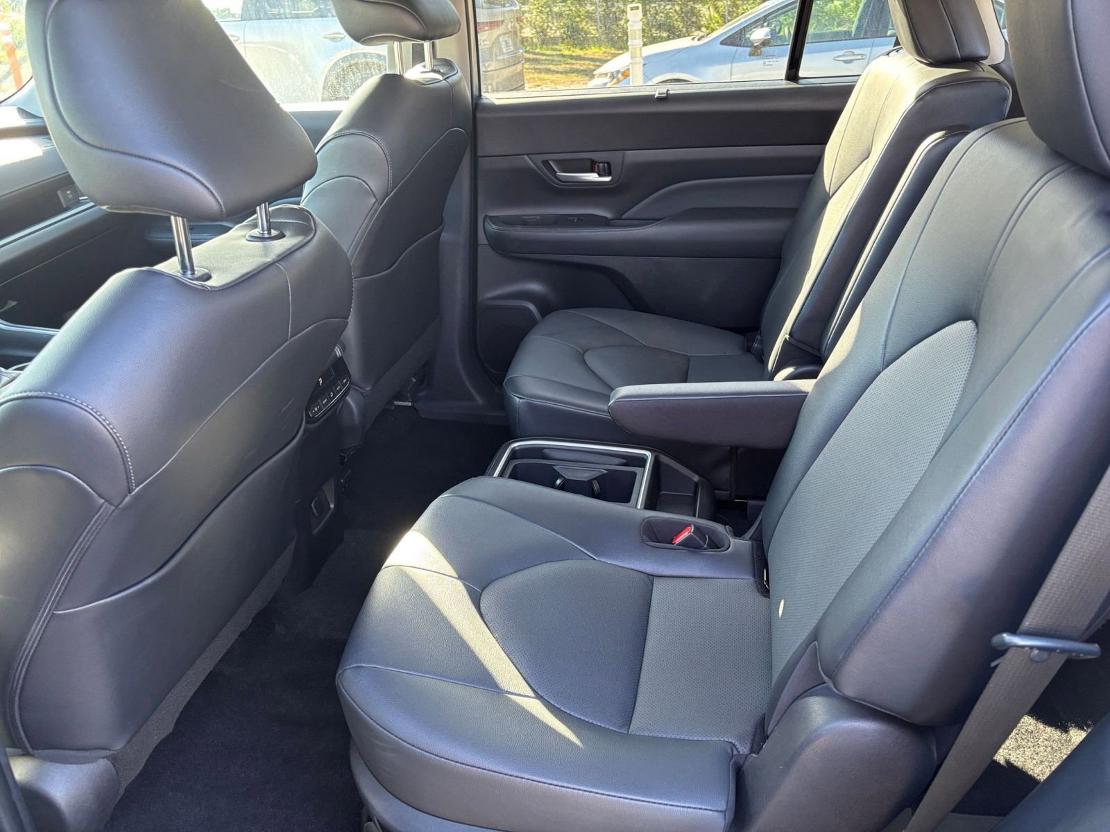 Thumbnail: 2025 Toyota Grand Highlander - 27