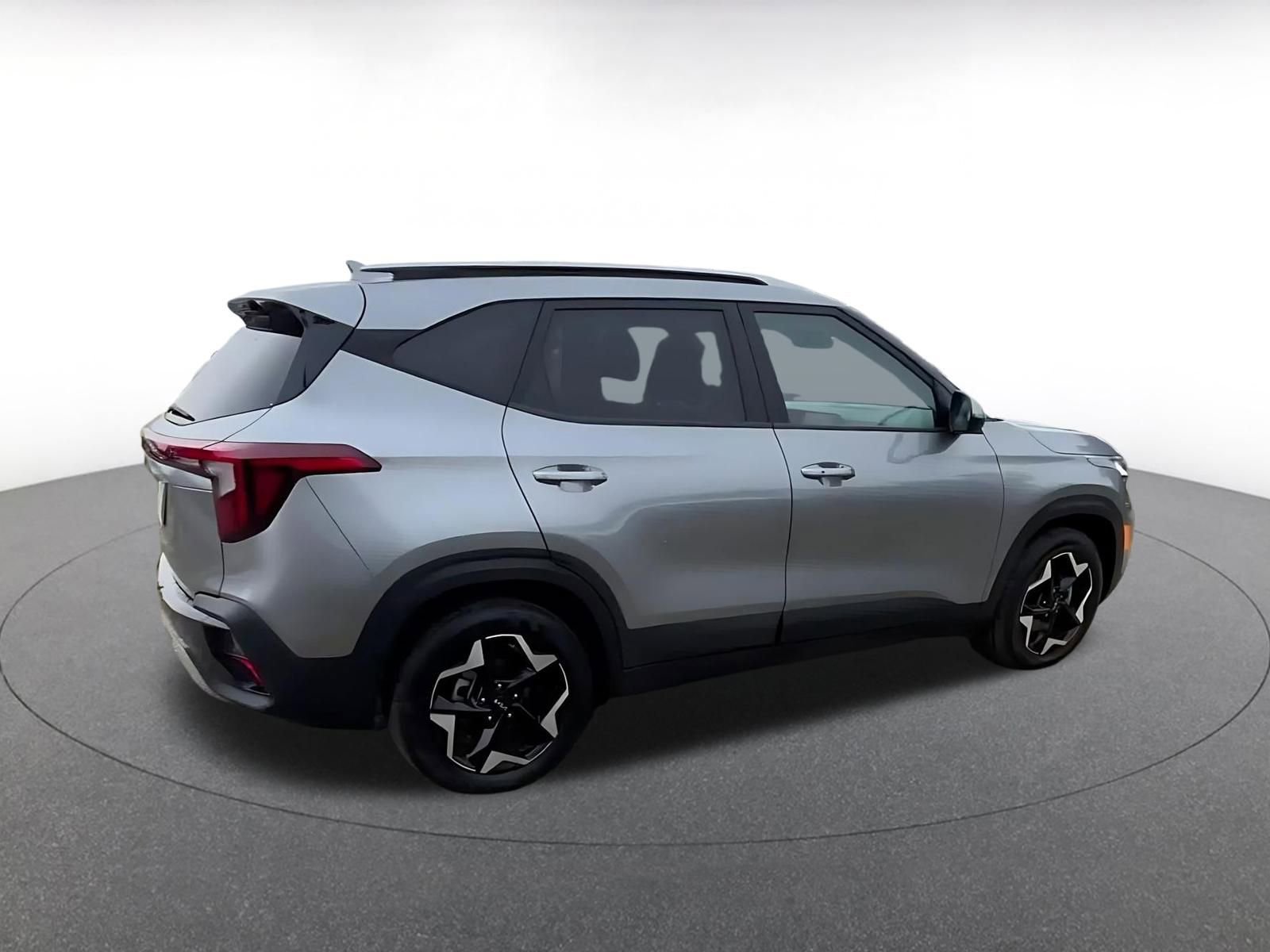 Thumbnail: 2025 Kia Seltos - 17