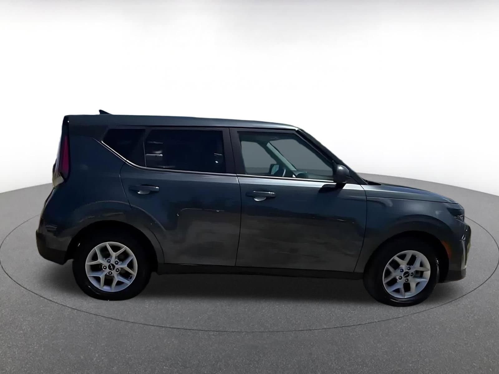Thumbnail: 2025 Kia Soul - 17