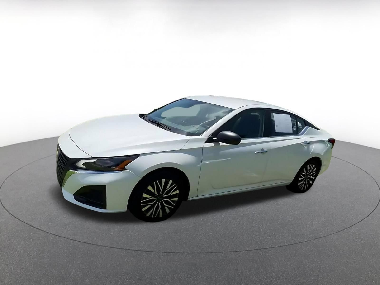 Thumbnail: 2025 Nissan Altima - 8