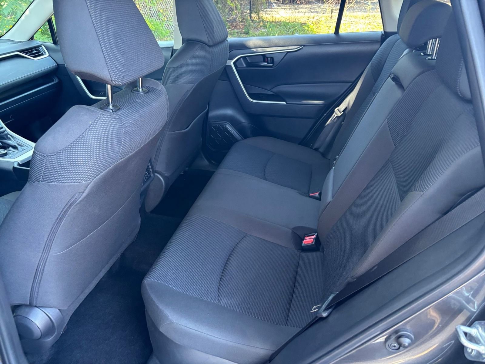 Thumbnail: 2025 Toyota RAV4 - 25