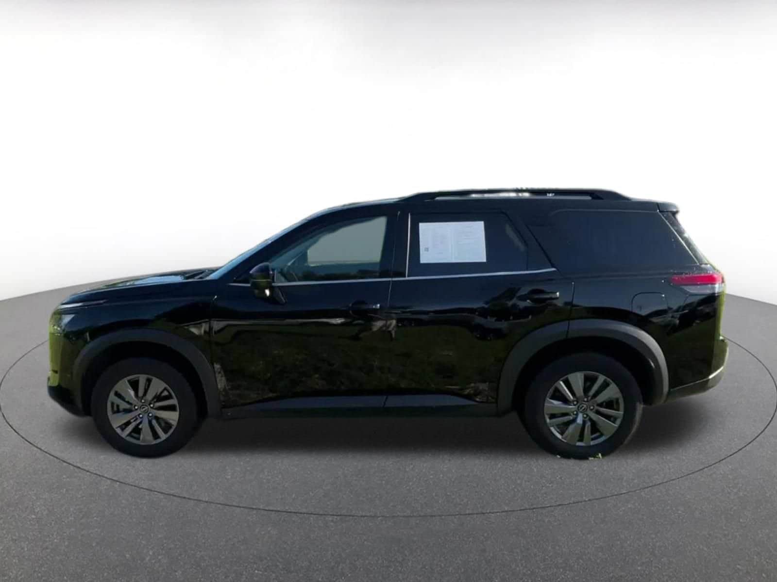 Thumbnail: 2025 Nissan Pathfinder - 9