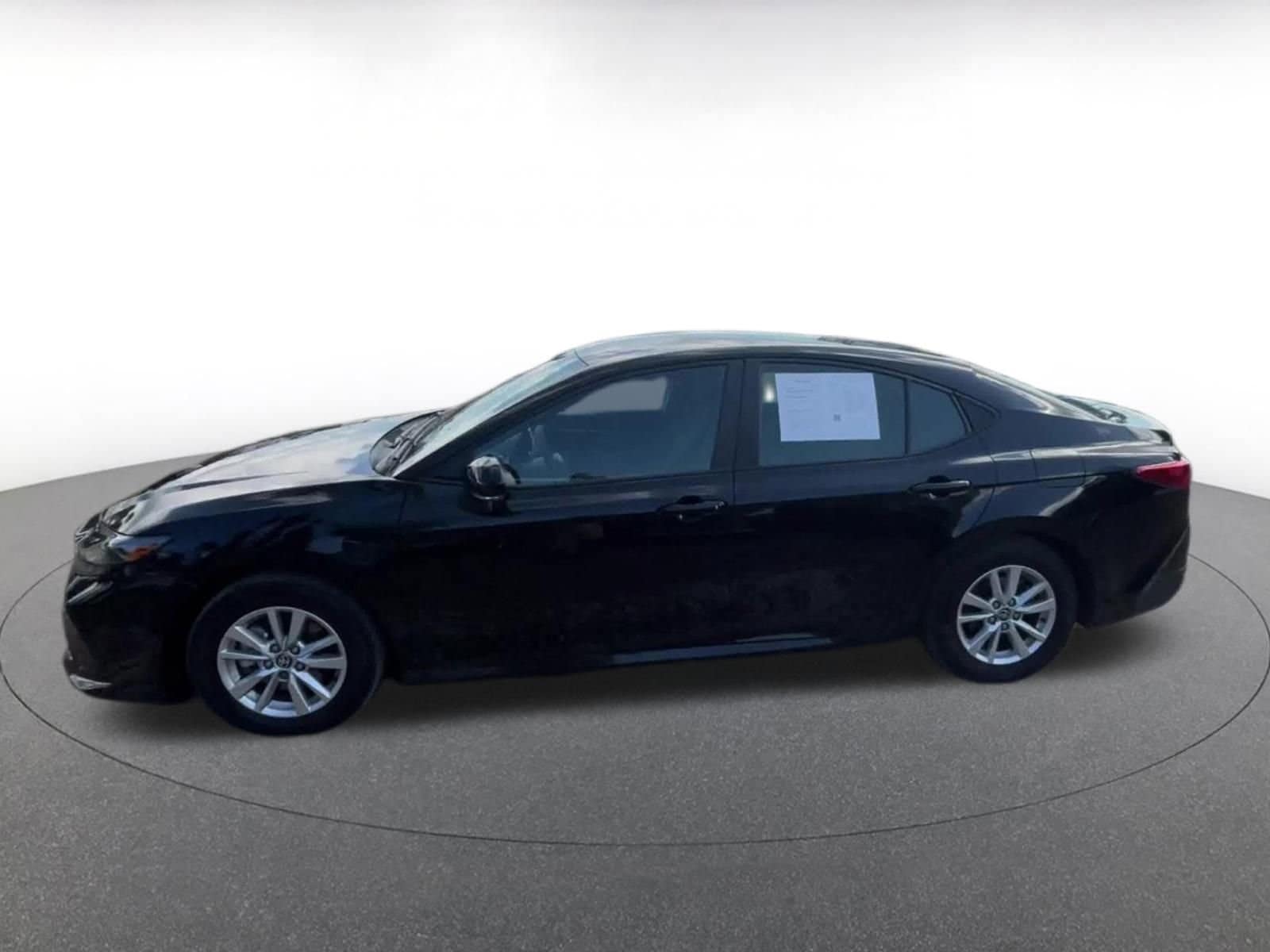 Thumbnail: 2025 Toyota Camry - 9