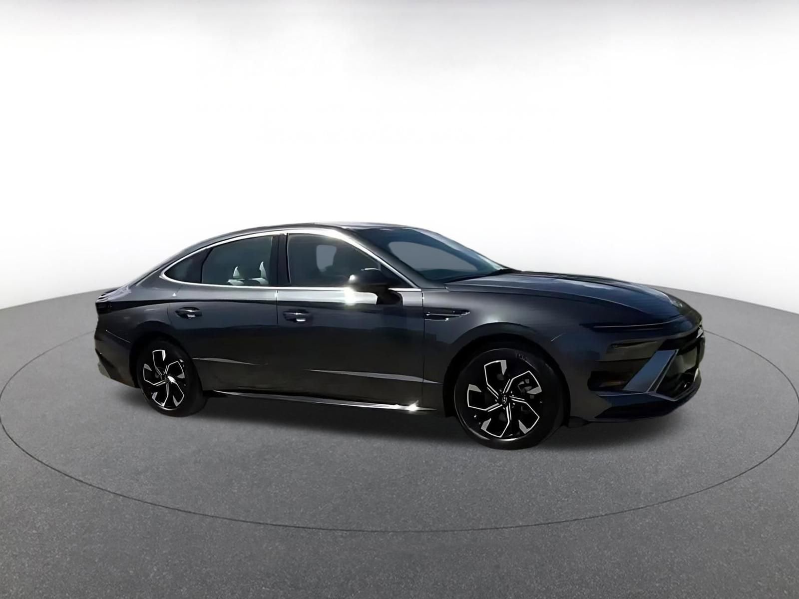Thumbnail: 2025 Hyundai Sonata - 1