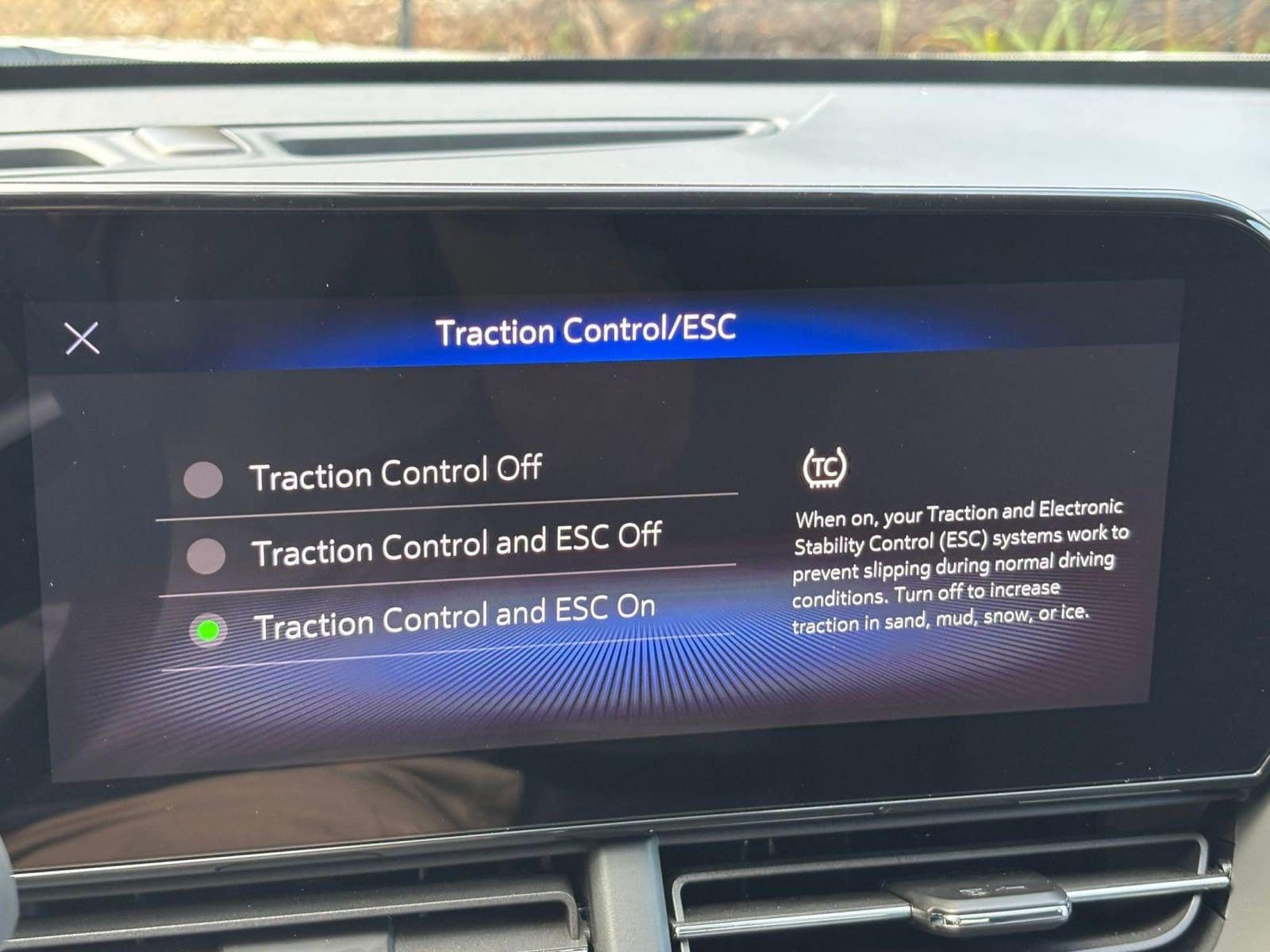 Thumbnail: 2025 Chevrolet Trax - 21