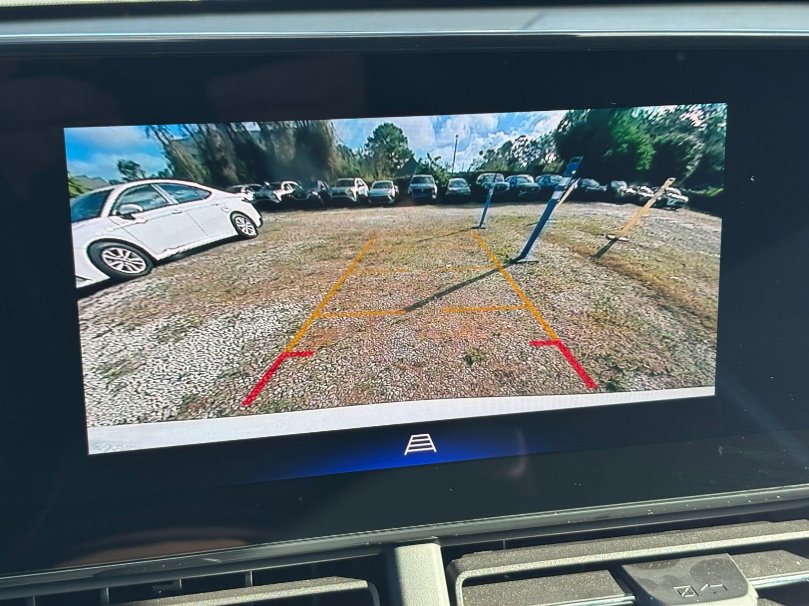 Thumbnail: 2025 Chevrolet Trax - 17