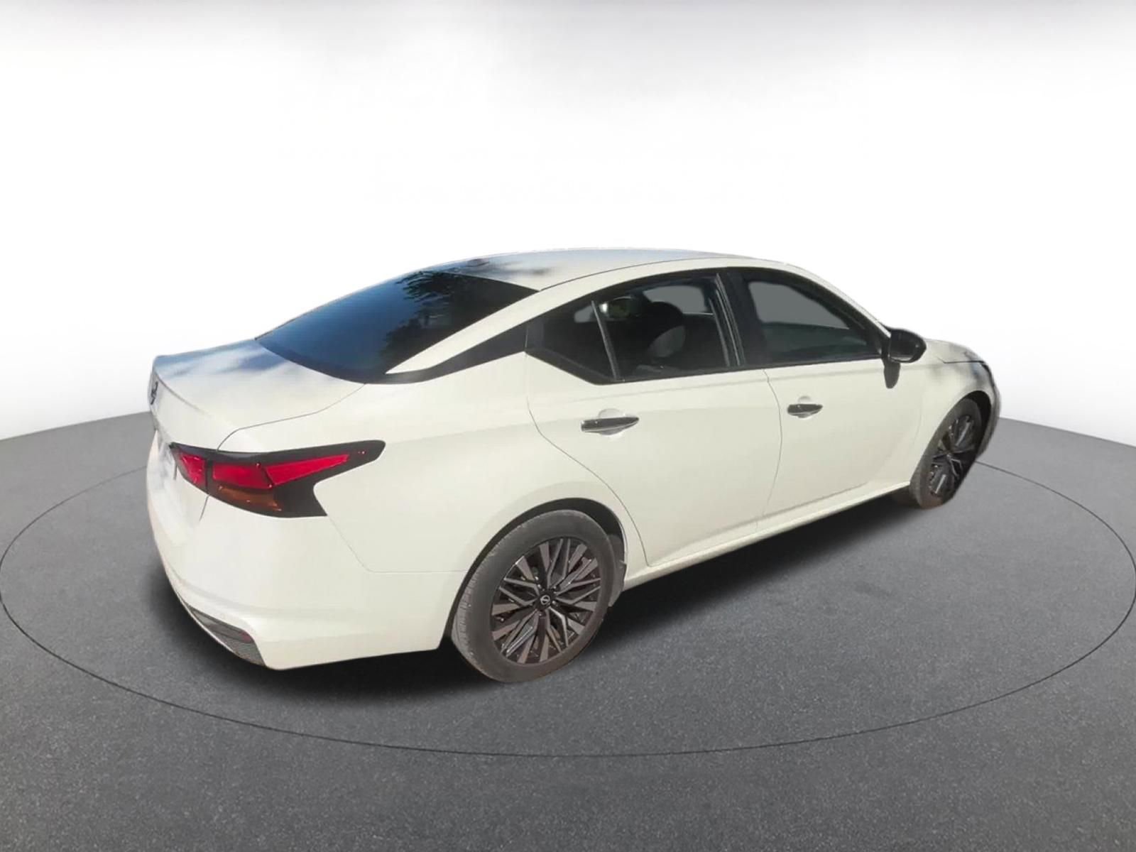 Thumbnail: 2025 Nissan Altima - 15