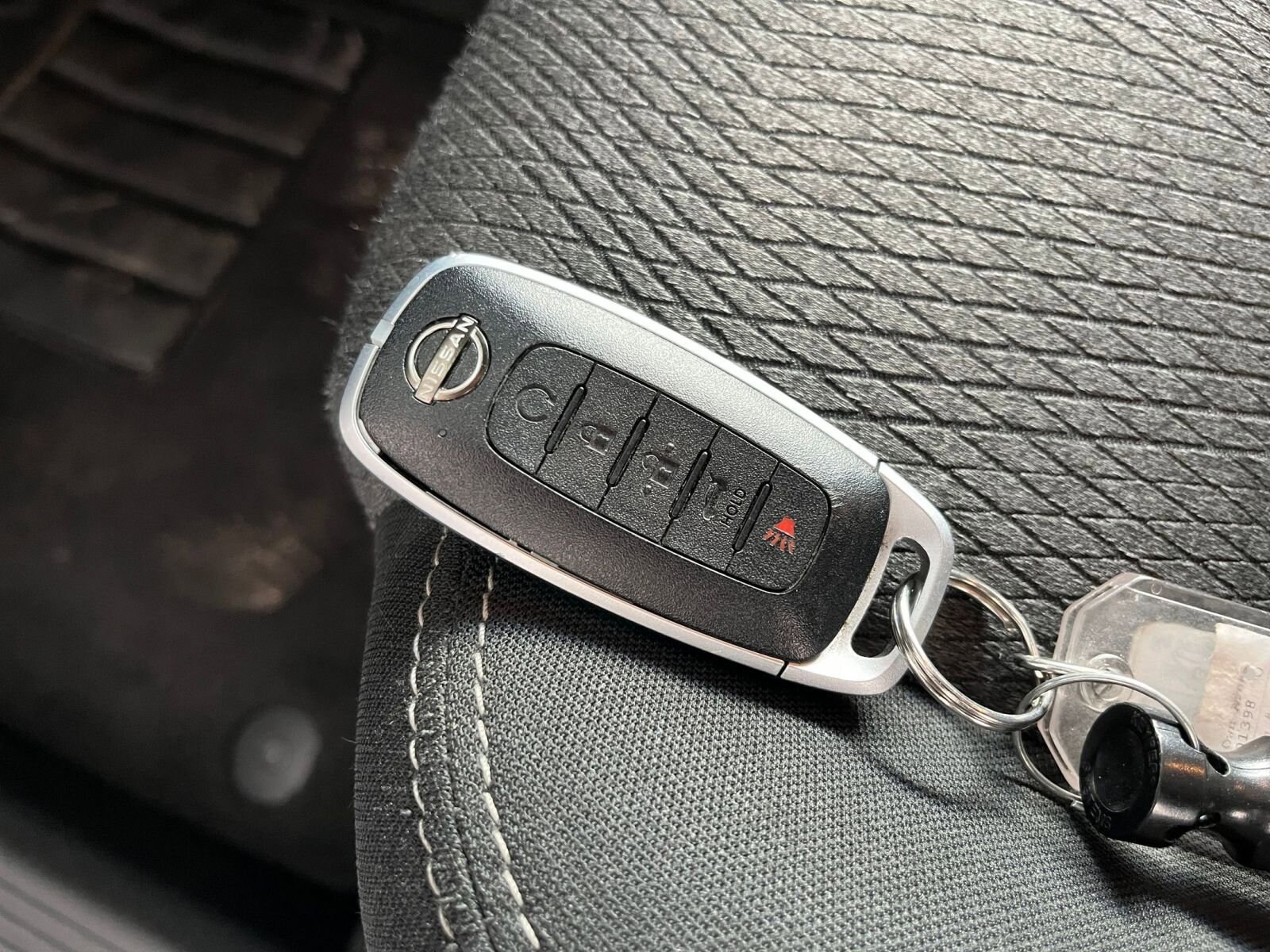 Thumbnail: 2025 Nissan Rogue - 32