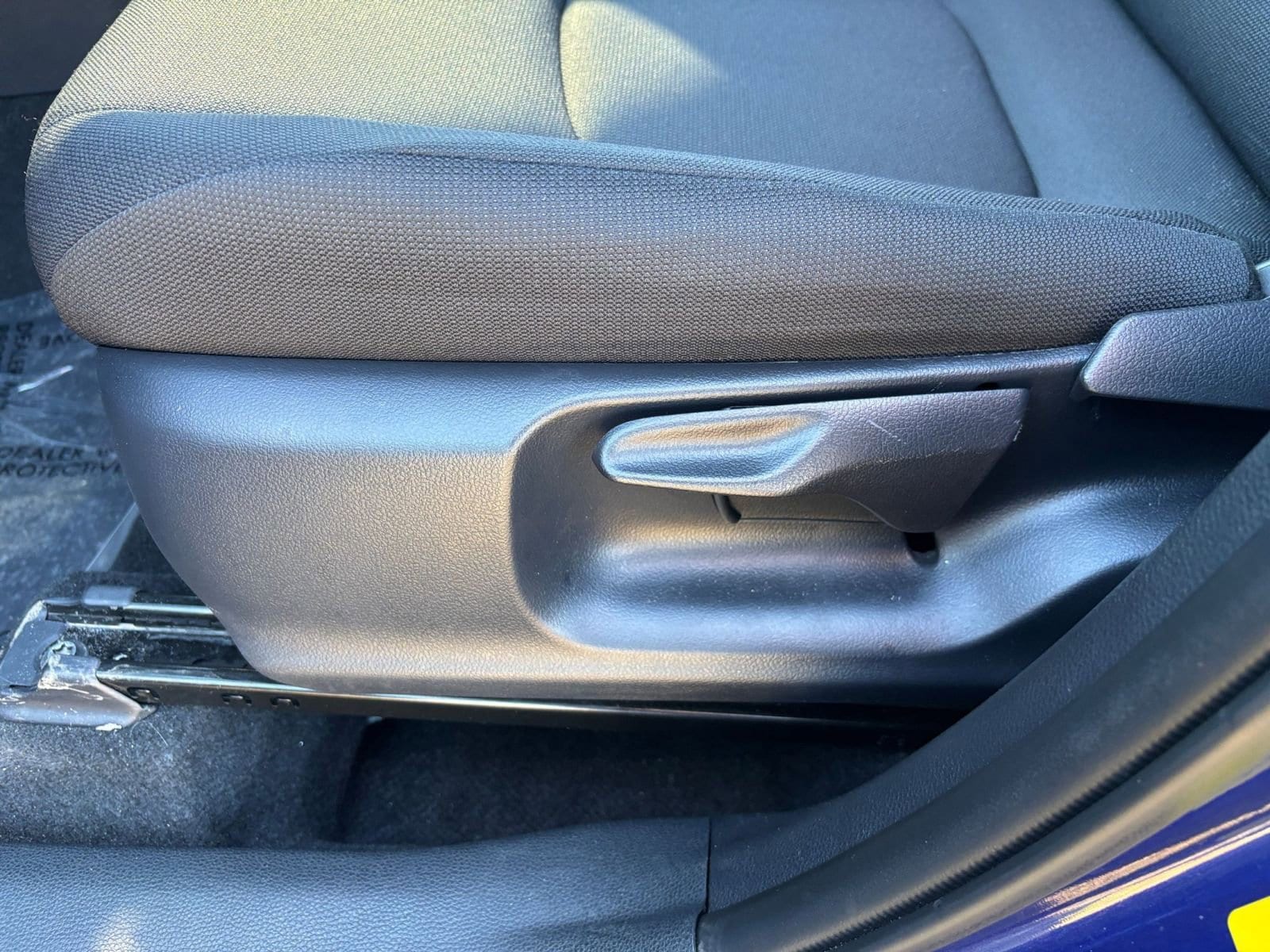 Thumbnail: 2025 Toyota Corolla Cross - 23