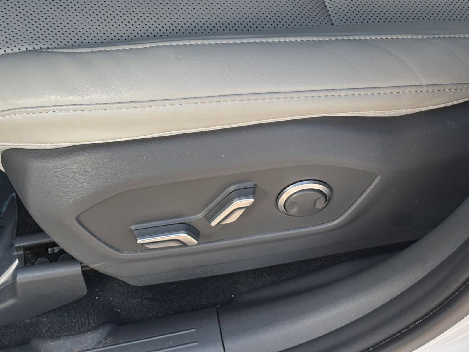 Thumbnail: 2025 Hyundai Santa Fe - 24